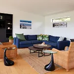 Ruru House